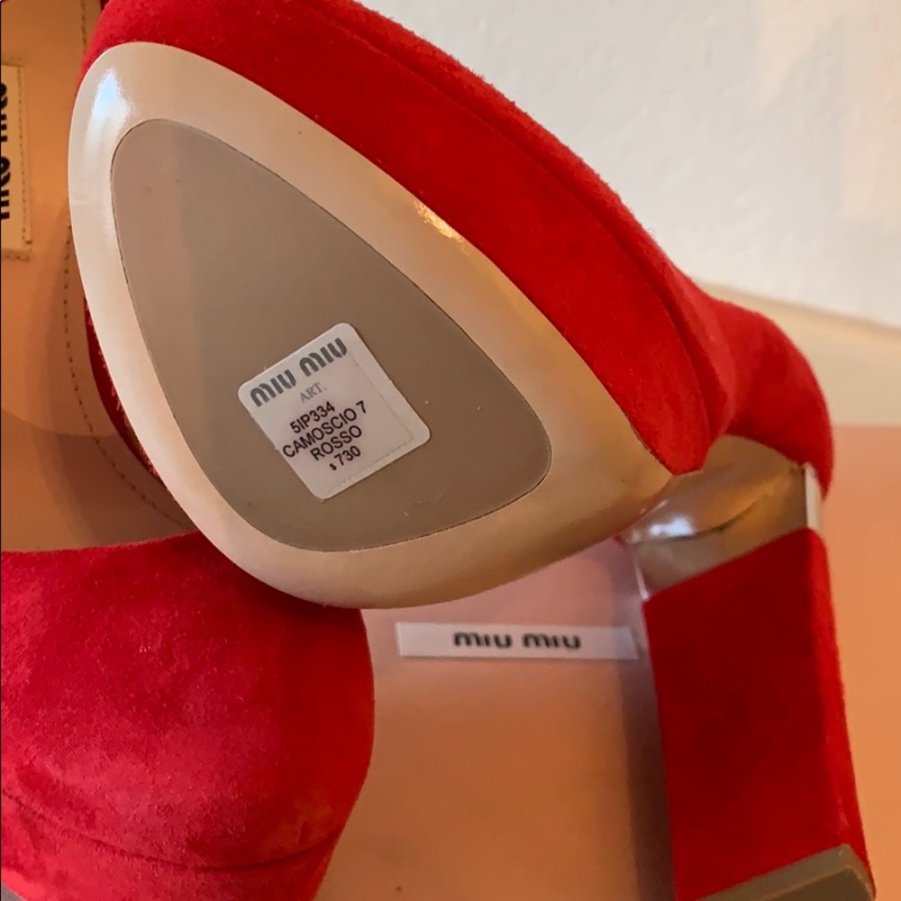 Shoes - Picture 3 of 3